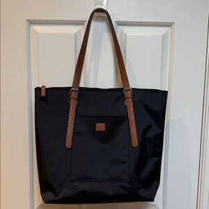 Roots Classic Black Tan Zippered Tote w Adjustable straps - fits most laptops